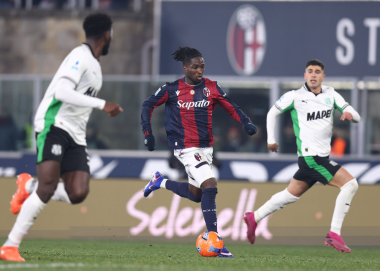 Bologna vs Sassuolo (00:00 – 29/12) | Xem lại trận đấu